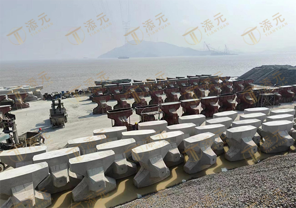 扭王字块预制现场(1).jpg 扭王字块预制现场(1).jpg